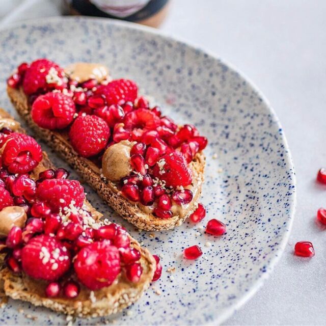 ⏰ Start your week off right with a delicious twist on the classic peanut butter toast! 

Sprinkle on some juicy raspberries, a few pomegranate seeds, and drizzle with sweet maple syrup for a breakfast that's anything but boring. 

Trust us, your taste buds will thank you! 🤤 Bon appétit! 

Would you try this with our spicy or classic Manba? 🌶🥜

#MondayMorningPickMeUp #FunBreakfastIdeas #PeanutButterToastUpgrade #MapleSyrupDrizzle #BonAppetit #allnatural #peanutbutter #noadditives #healthyeating #PeanutButterLover