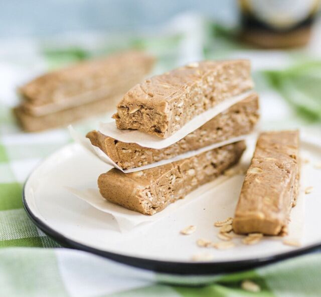 Looking for a homemade protein-packed energy bar? Look no further, we’ve got the recipe for you! Made with healthy, wholesome ingredients, these bars contain a 10 grams of protein per serving!

Link in bio for the recipe 🥜

#plantbased #FunBreakfastIdeas #energybars #proteinbars #vegan #breakfast #allnatural #peanutbutter #healthyeating #PeanutButterLover #peanutbutterrecipes