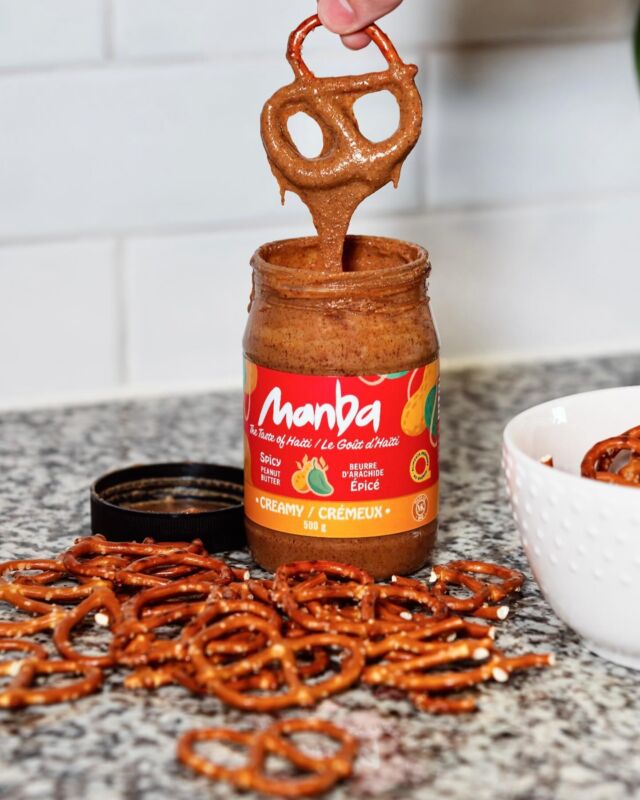 Are you looking for a quick and wholesome snack? Dip your pretzels into Manba for a delightful boost that'll keep you fueled all day long!

*

À la recherche d'une collation rapide et saine ? Plongez vos bretzels dans Manba pour une poussée délicieuse qui vous donnera de l'énergie toute la journée ! 

#pretzels #snack #peanutbutter #spicypeanutbutter #spread #faitauquebec #buylocal #achatlocal #spice #healthy #haiti #haiticherie #foodie #ddmanba